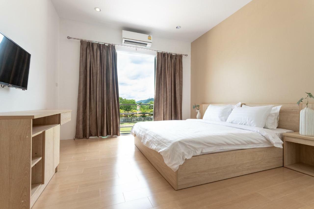 O2 Hotel Lopburi Bagian luar foto